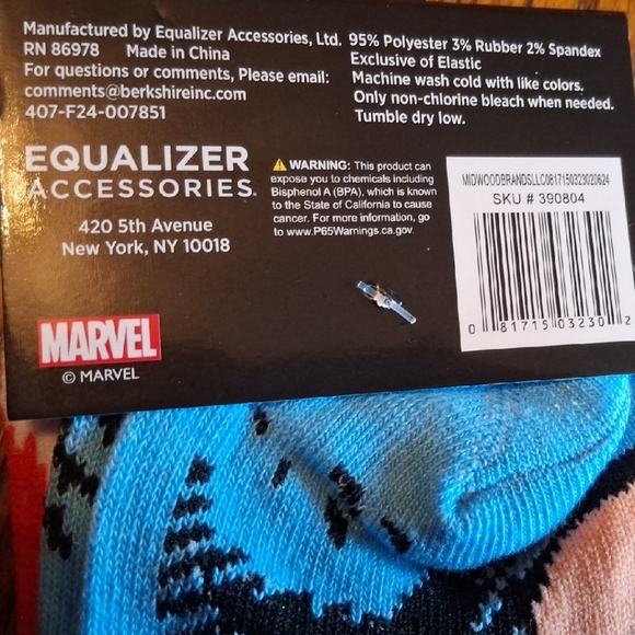 🌟 Marvel Captain America Blue and Red Crew Socks - Men's Size 9-13 🌟 - Picture 2 of 5